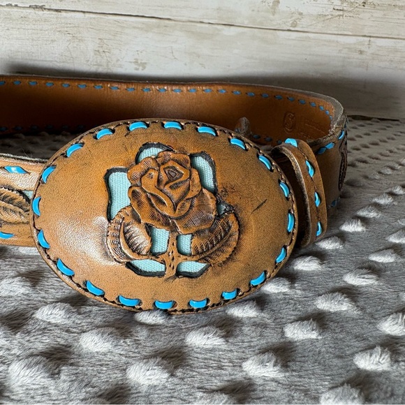 Hand Tooled Leather Belt Brown Leather w removable leather rose 🌹 buckle - Picture 14 of 14